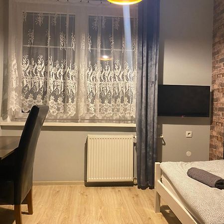 Hostel Przed Switem Gorzow Wielkopolski Exterior photo
