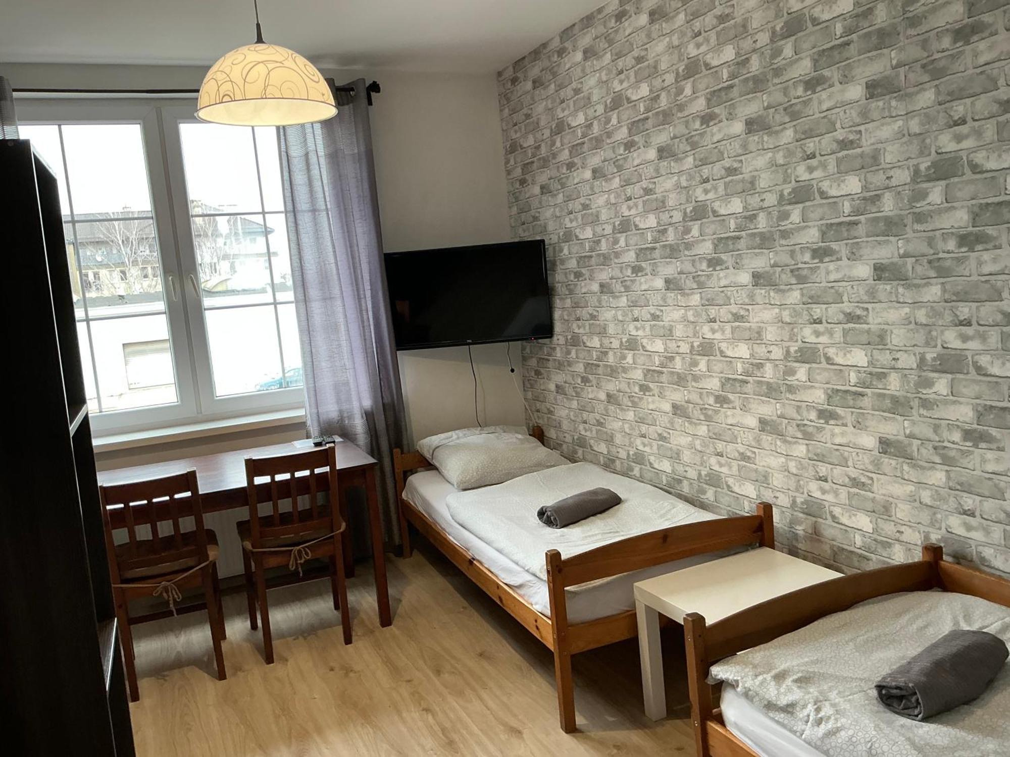 Hostel Przed Switem Gorzow Wielkopolski Exterior photo