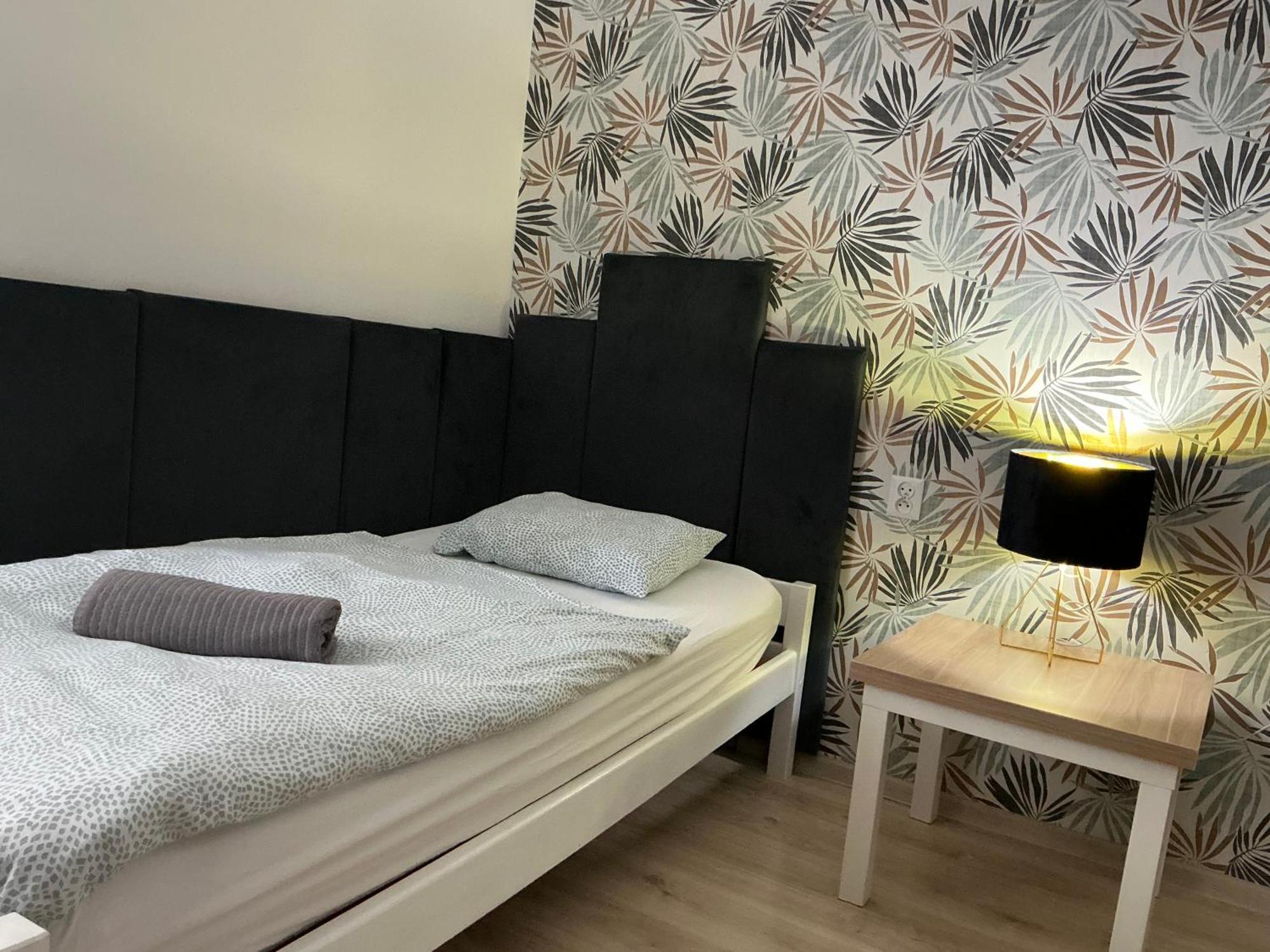 Hostel Przed Switem Gorzow Wielkopolski Exterior photo