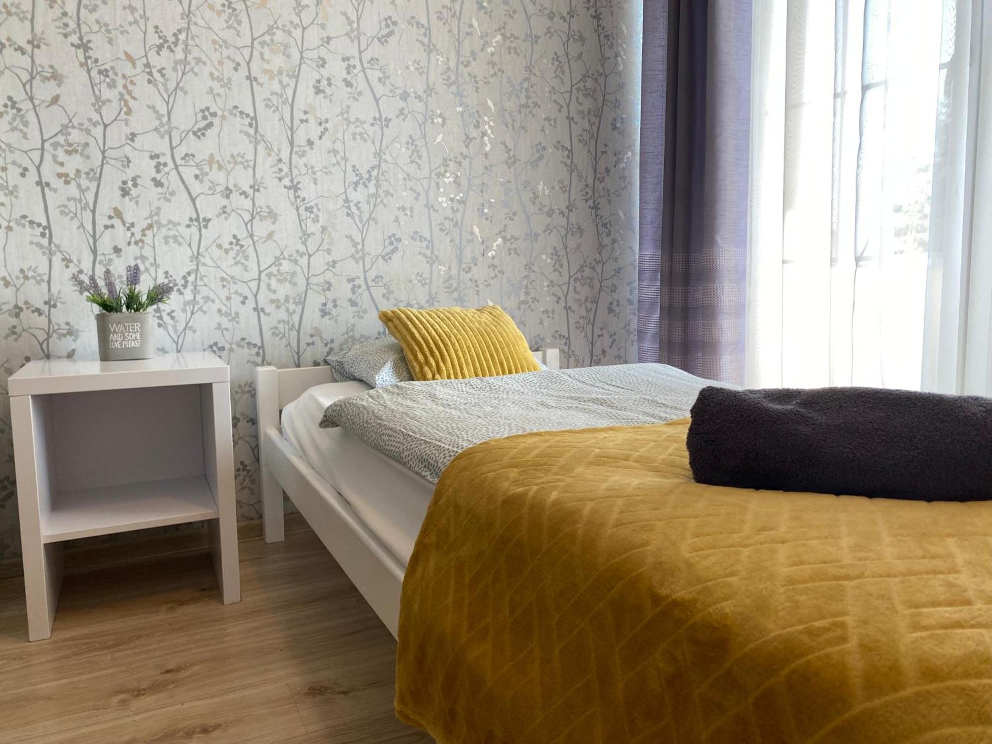Hostel Przed Switem Gorzow Wielkopolski Exterior photo